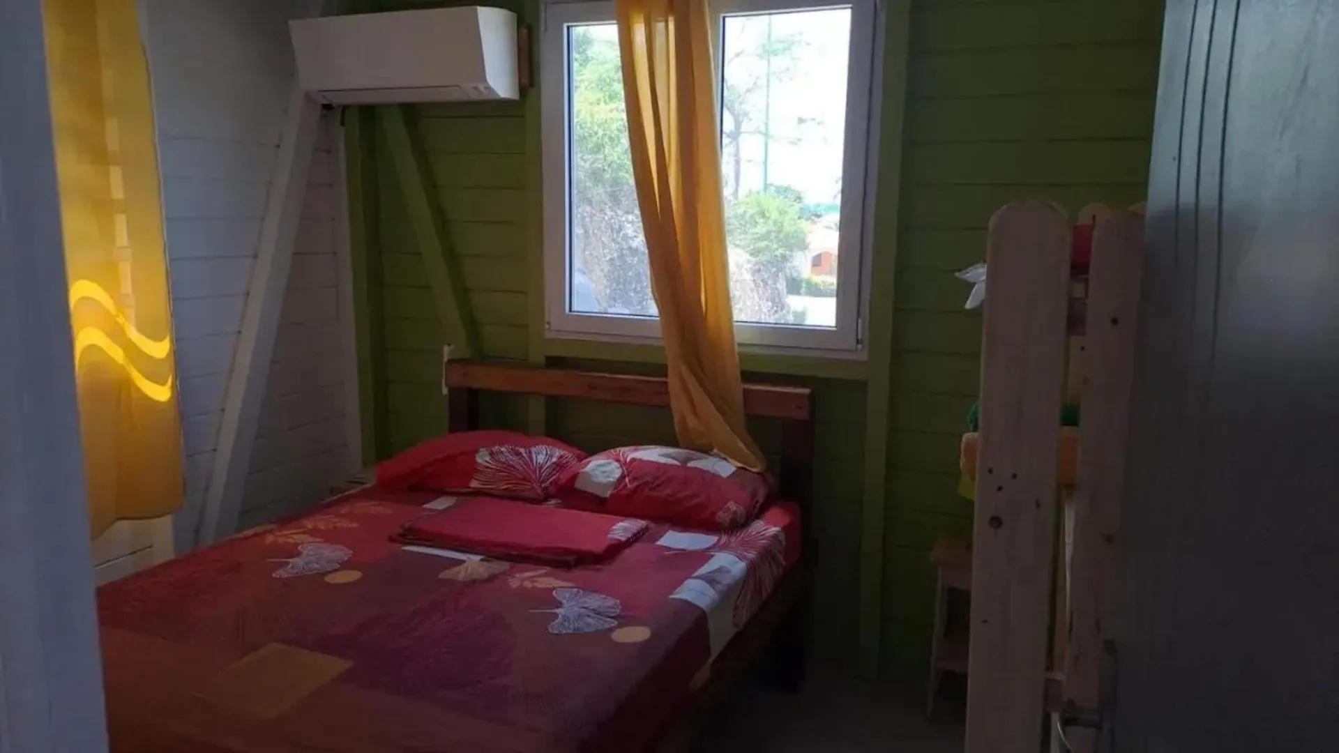 Bungalow Charmant A Anse-Bertrand Avec Terrasse Privee Holiday home
