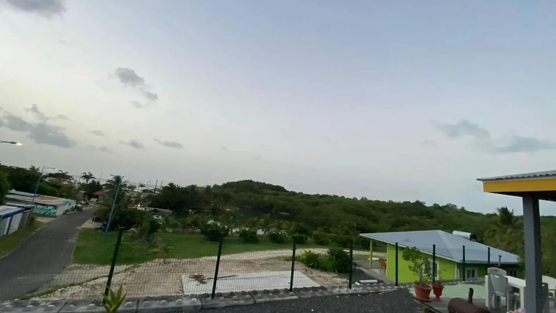 Bungalow Charmant A Anse-Bertrand Avec Terrasse Privee 0*,  Guadeloupe