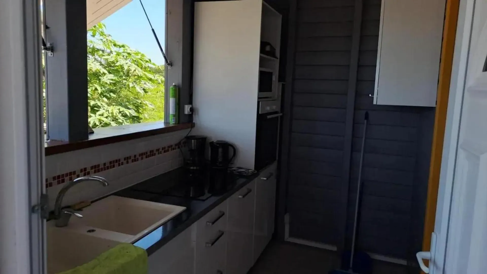 Bungalow Charmant A Anse-Bertrand Avec Terrasse Privee Holiday home